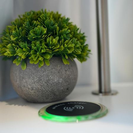 Smart-Home In Original Victorian Building Bristol Kültér fotó