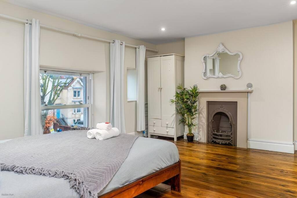 Smart-Home In Original Victorian Building Bristol Kültér fotó