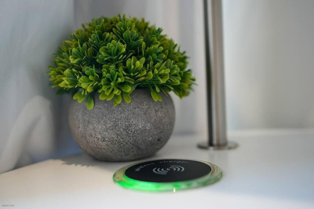 Smart-Home In Original Victorian Building Bristol Kültér fotó