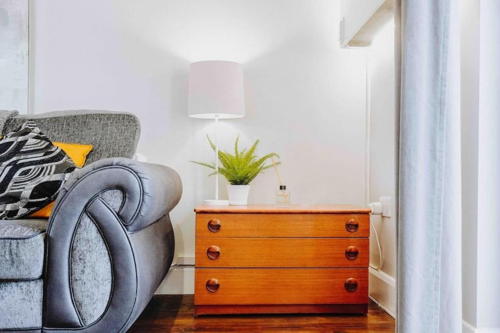 Smart-Home In Original Victorian Building Bristol Kültér fotó